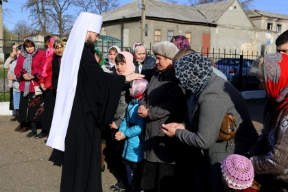 Архиерейское богослужение в храме посёлка Зайцево